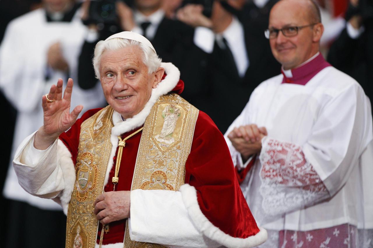 papa benedikt xvi.