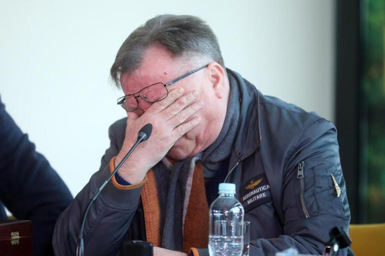 Halid Bešlić