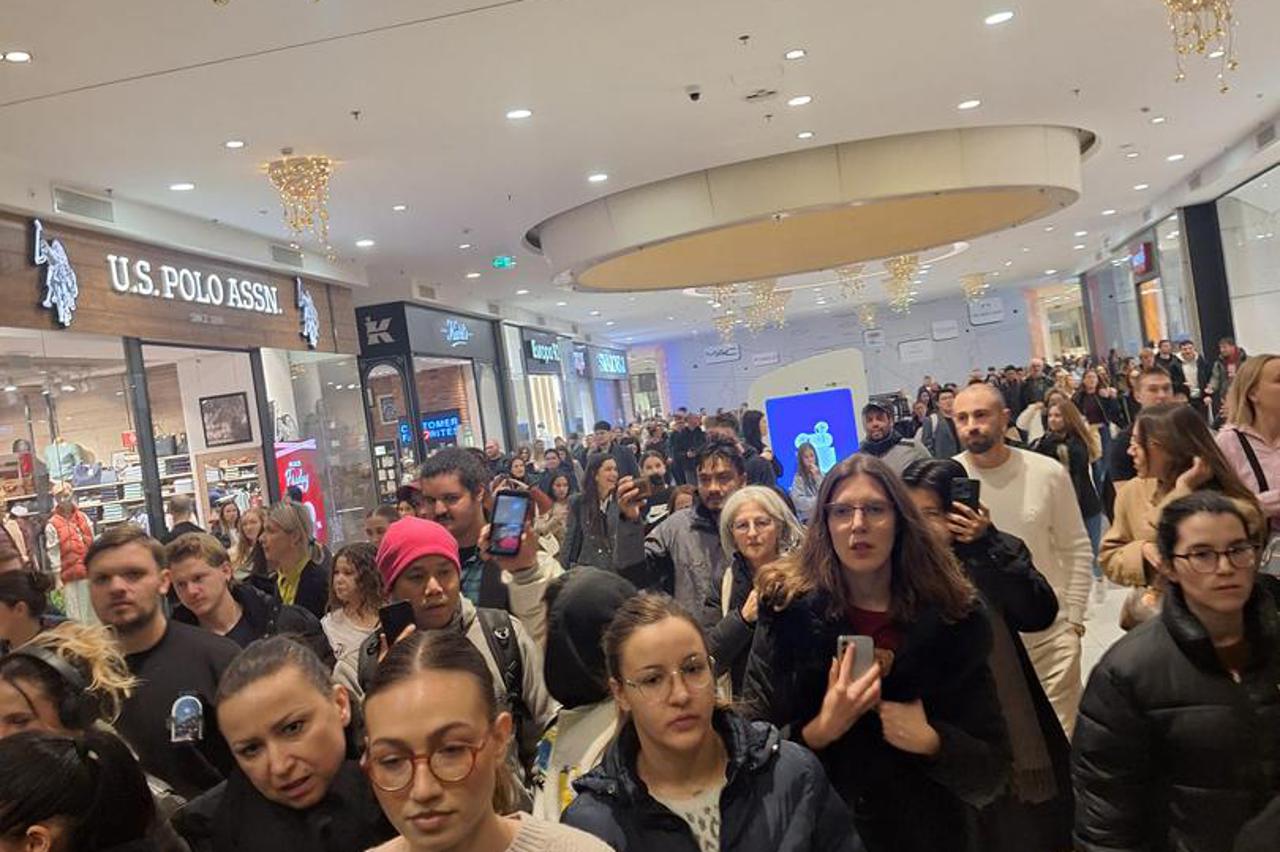 Arena centar u Zagrebu evakuacija