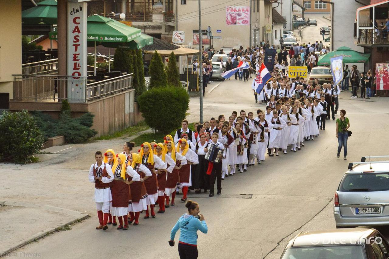 smotra folklora