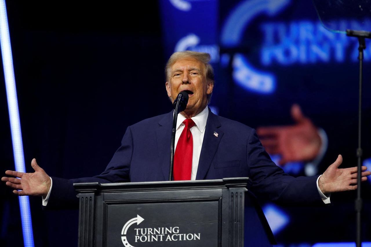 Donald TRump