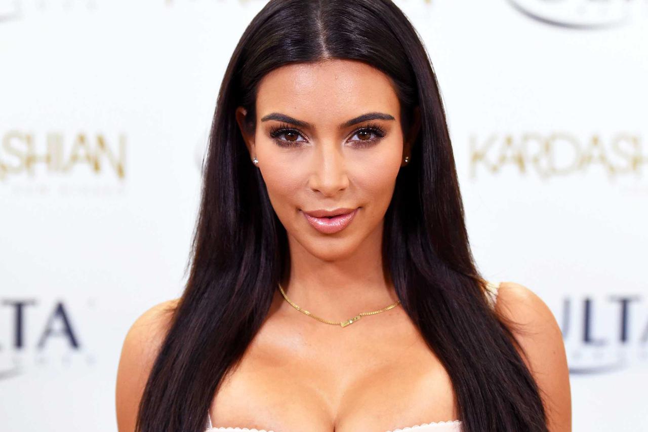  Kim Kardashian 