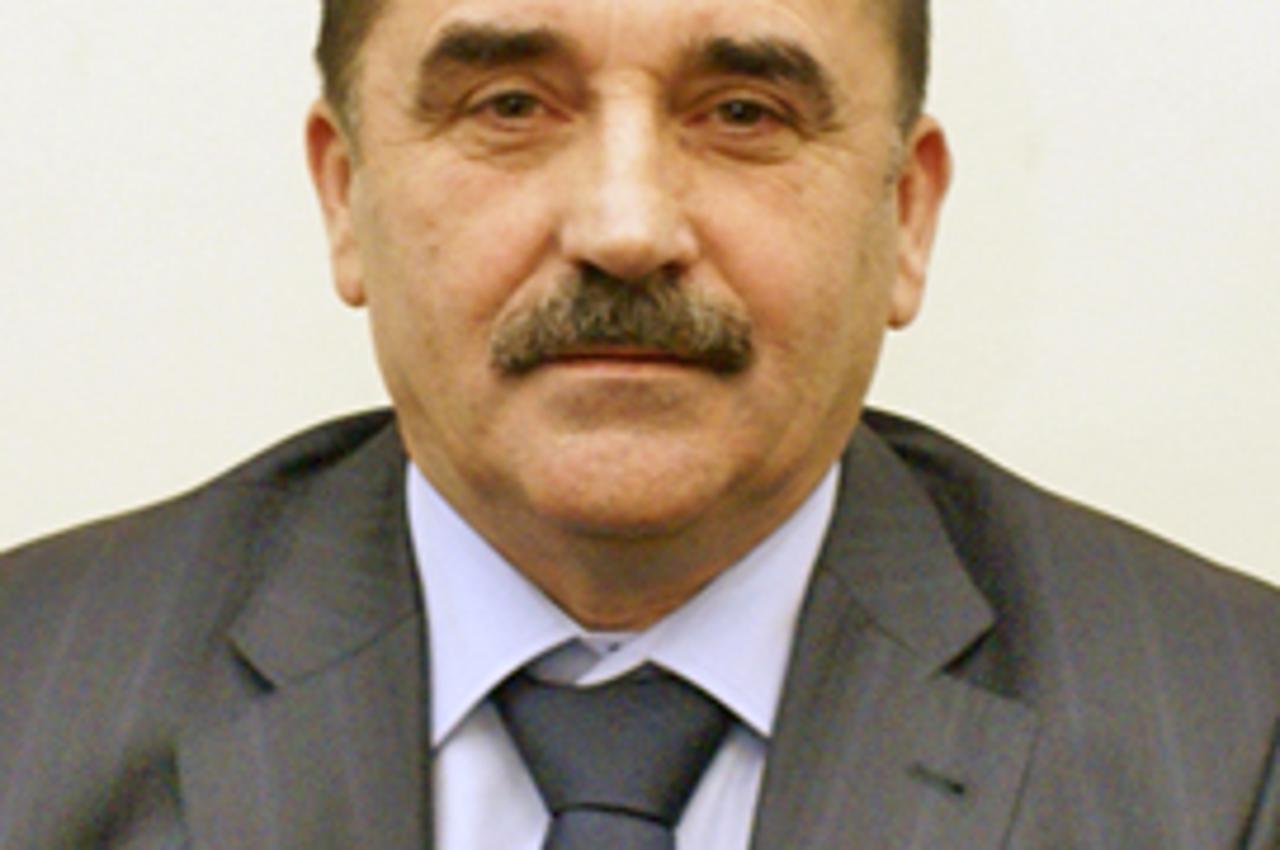 Nikola Lovrinović