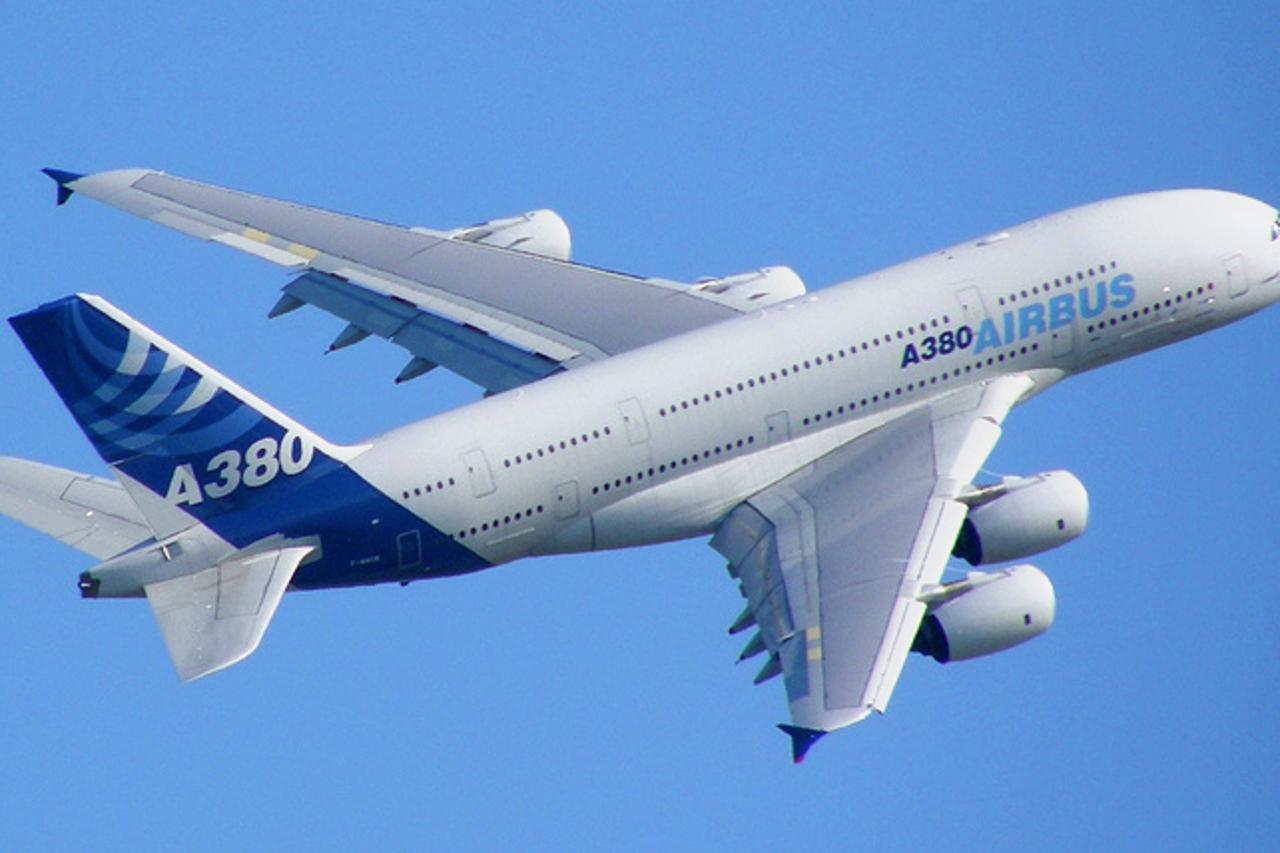 AIRBUS