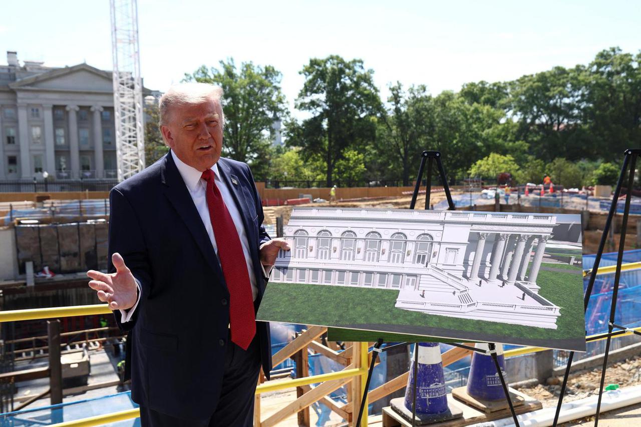 Donald Trump - izgradnja plesne dvorane
