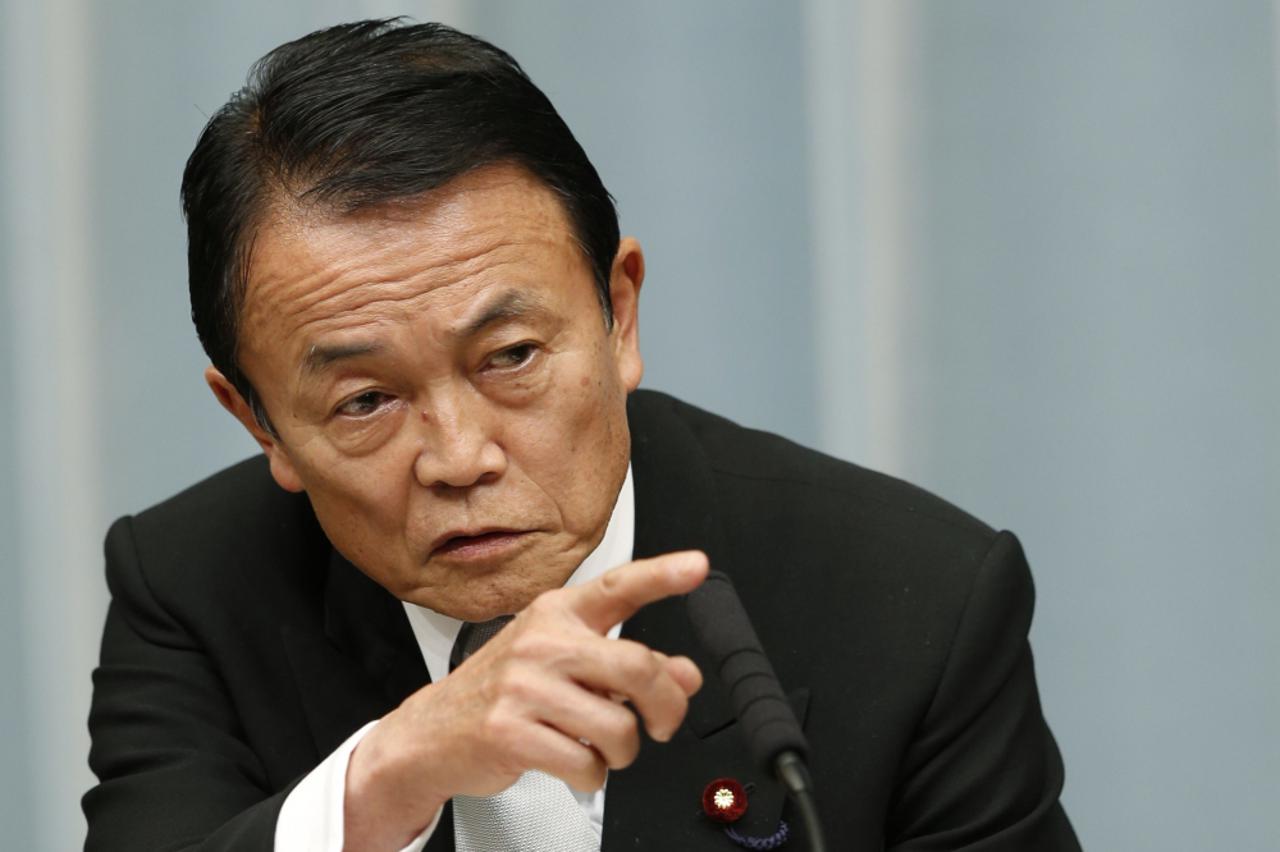 Taro Aso (1)