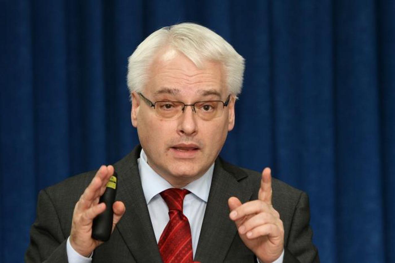 '19.12.2012., Osijek - Na Umjetnickoj akademiji predsjednik Ivo Josipovic odrzao je predavanje studentima na temu Glazba i politika. Photo: Marko Mrkonjic/PIXSELL'