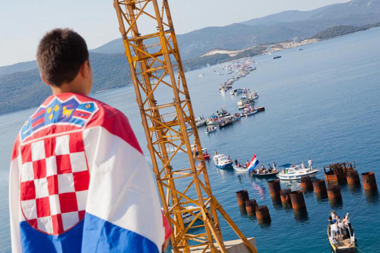 živi pelješki most (1)