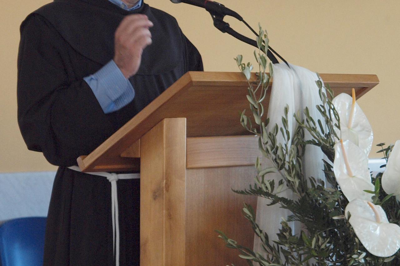 Predavač na seminaru je međugorski župniki fra Marinko Šakota. Medjugorje,27.02.2016.Snimio:Marijan Sivrić
