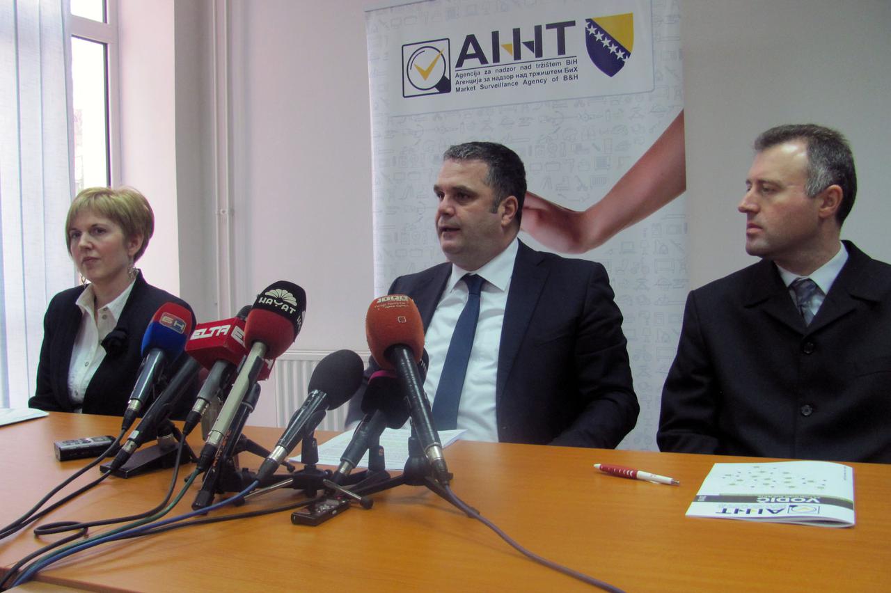 ИСТОЧНО САРАЈЕВО, 24. ФЕБРУАРА /СРНА/ - Директор Агенције за надзор над тржиштем БиХ Александар Голијанин на конференцији за новинаре у Источном Сарајеву.