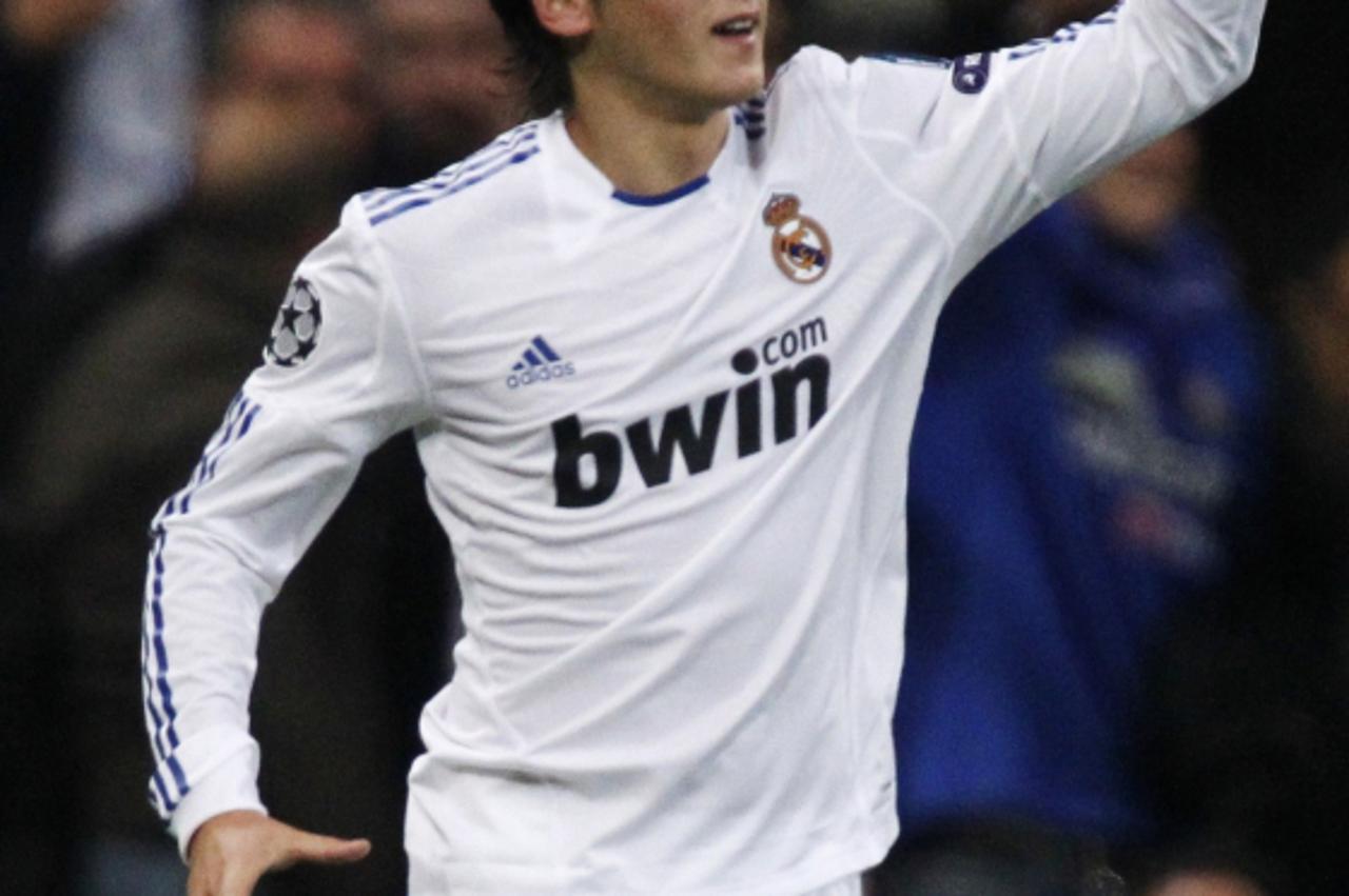 ozil