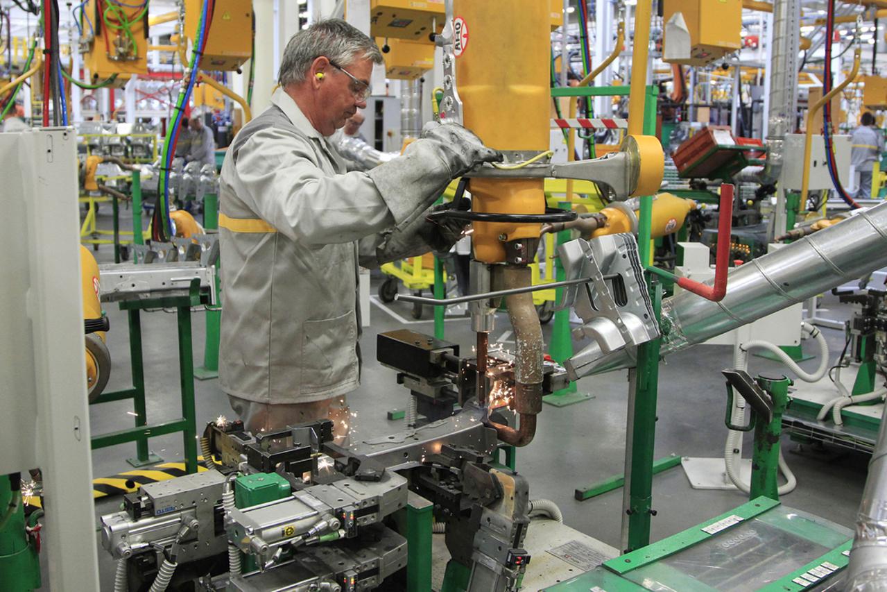 Otvoritev novih proizvodni linij v Revozu v Novem mestu, 7. maja 2014