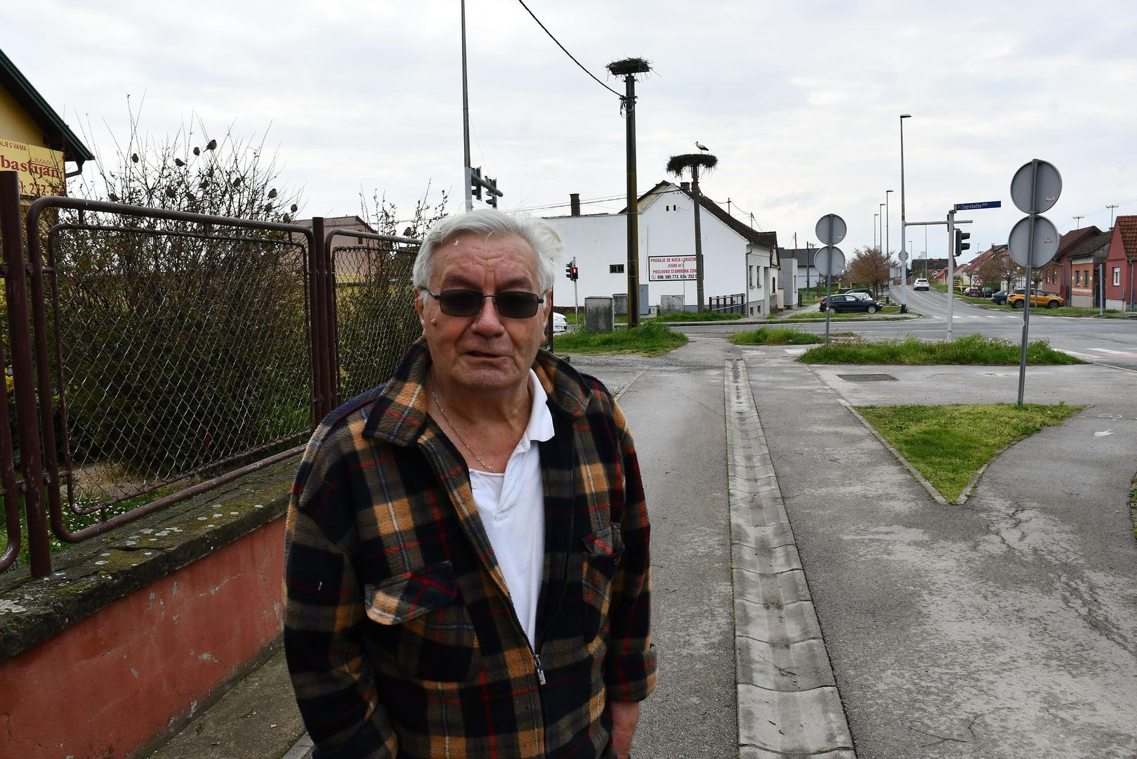 Za umirovljenog domara Stjepana Vokića, čovjeka koji je svoj život posvetio brizi o Klepetanu i njegovoj družici Malenoj koja je uginula prije nekoliko godina, to je uvijek poseban dan. 