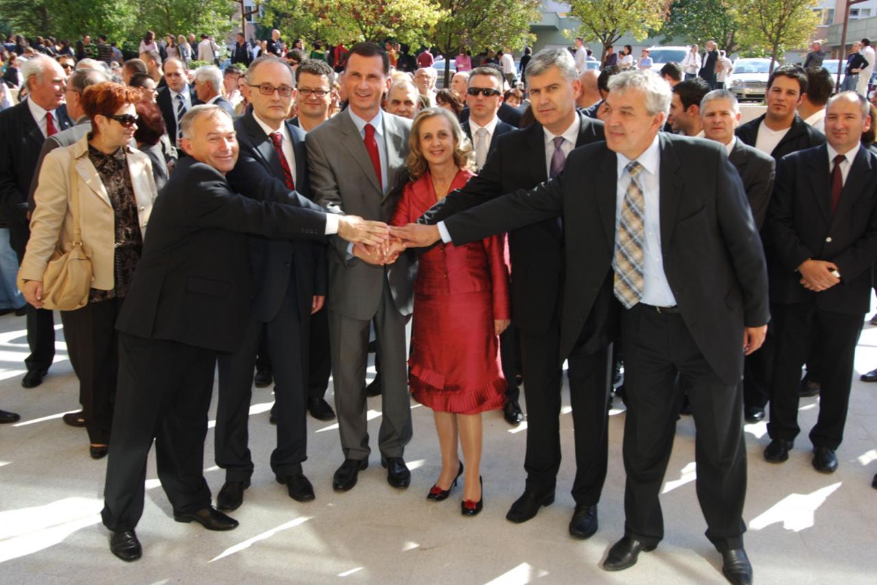 političari