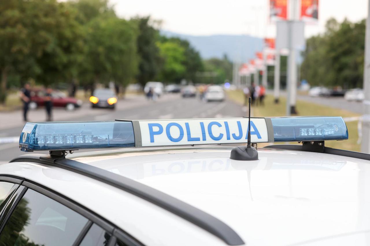 policija