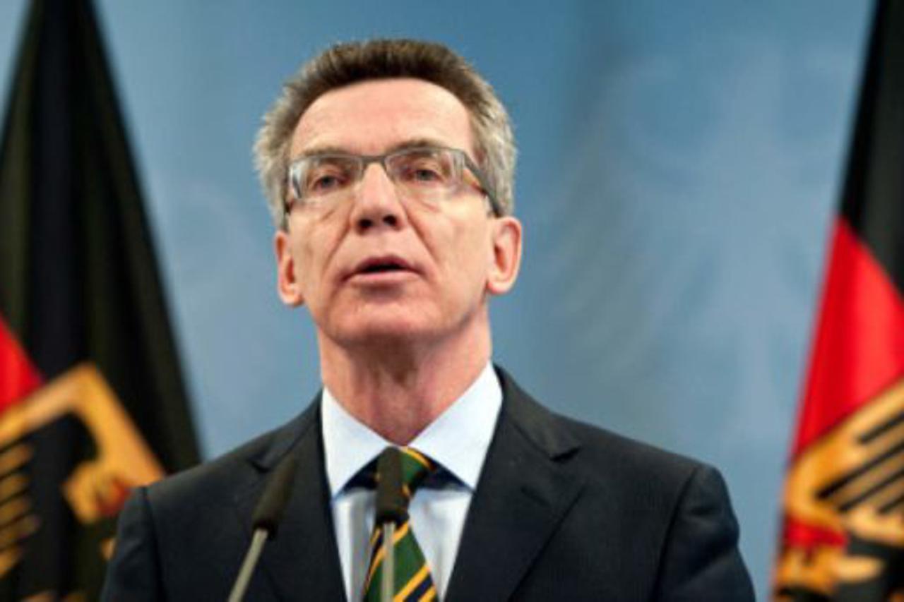 DE MAIZIERE:
