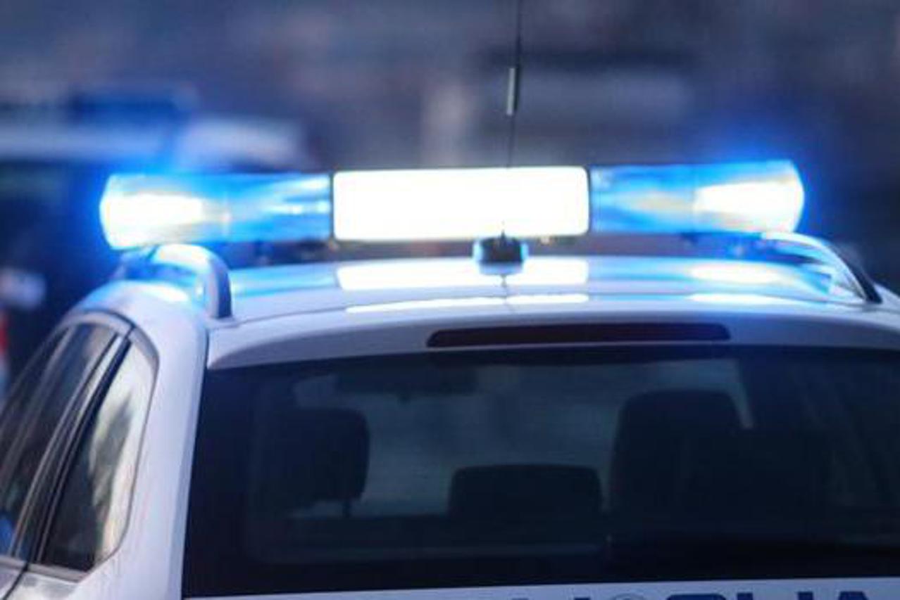 policija