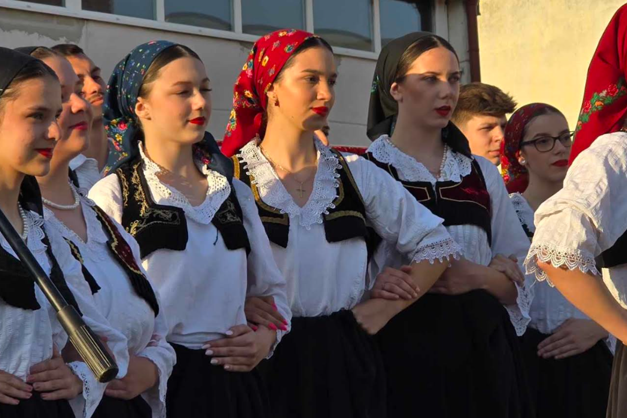 Lipanjski susreti