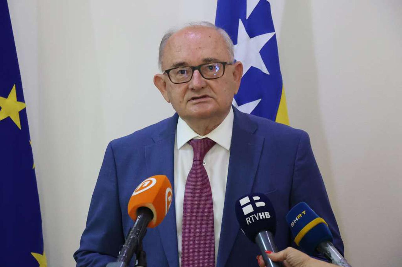 Božo Ljubić
