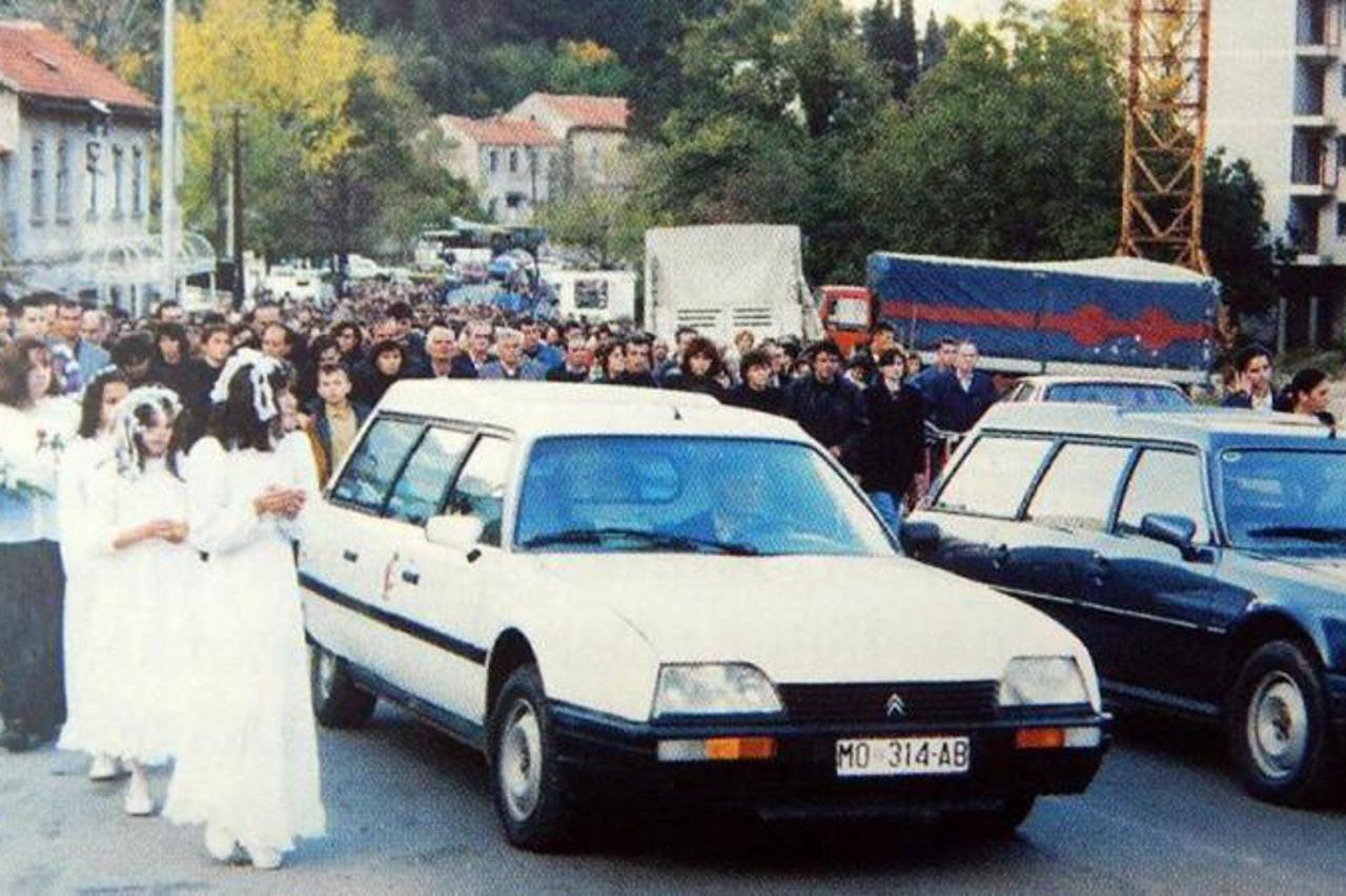 sprovod djevojčica u Mostaru