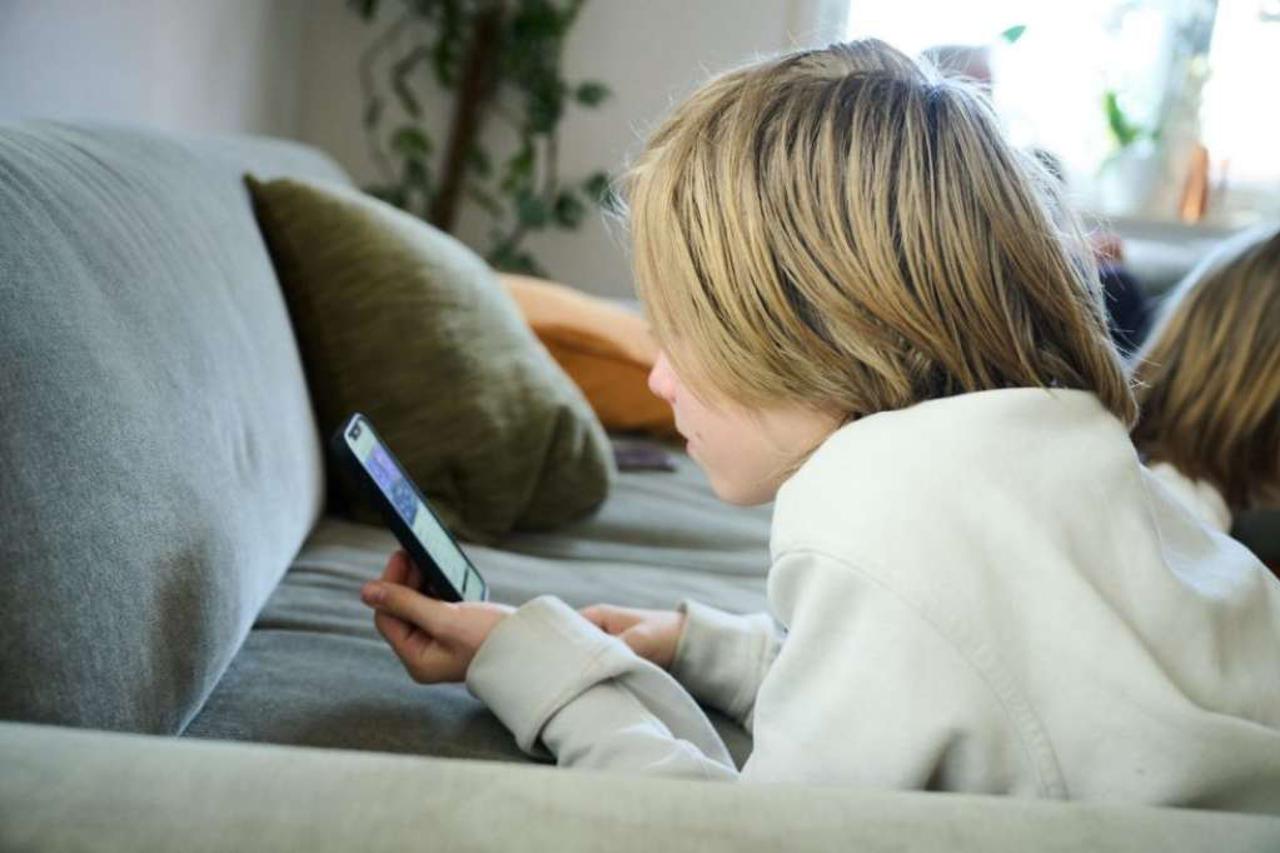 Dijete i mobitel