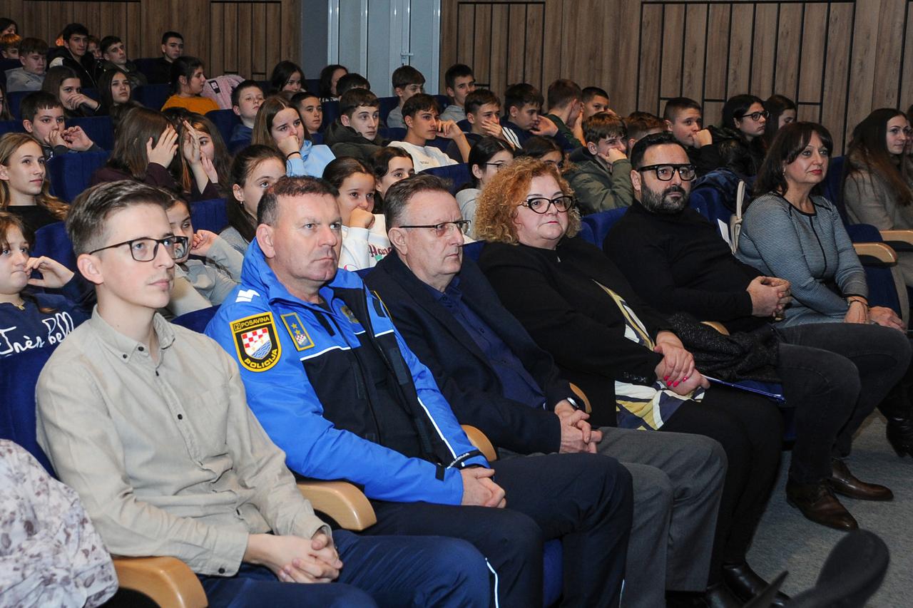 Trodnevna edukacija u Odžaku i Orašju