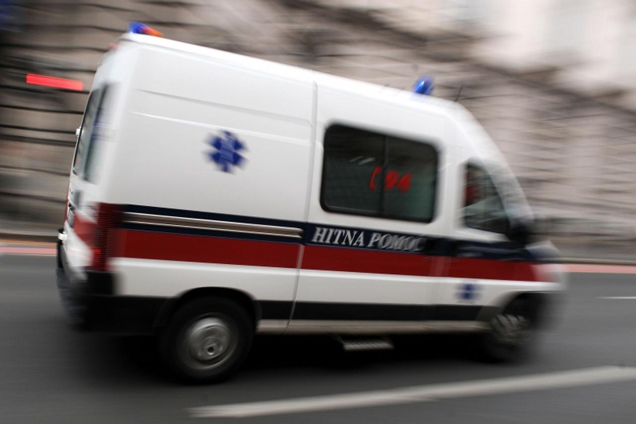 \'hitnapomoc_Arhiv VL_Crn_220\'