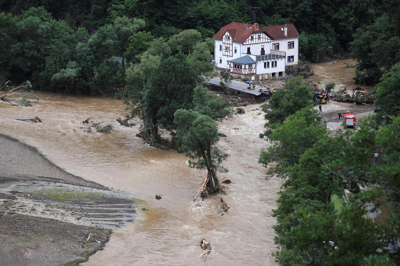 poplave u njenackoj