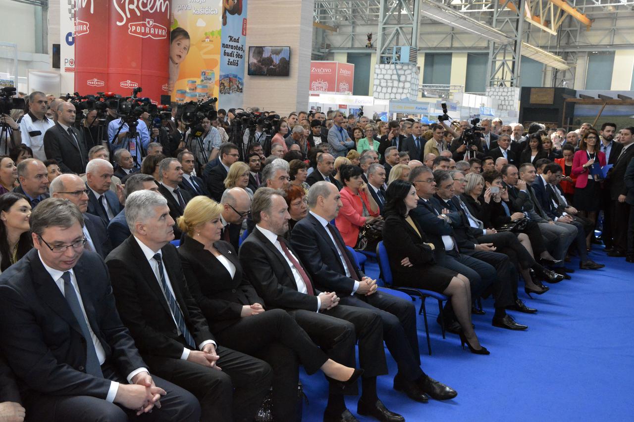MOSTAR, 12. travnja (FENA) - MeÄ?unarodni sajam gospodarstva Mostar - 2016., jedna od najznaÄ?ajnijih gospodarskih manifestacija u regiji, otvoren je danas u Slobodnoj zoni Hercegovina u Mostaru.  Foto FENA/Emanuel Soca