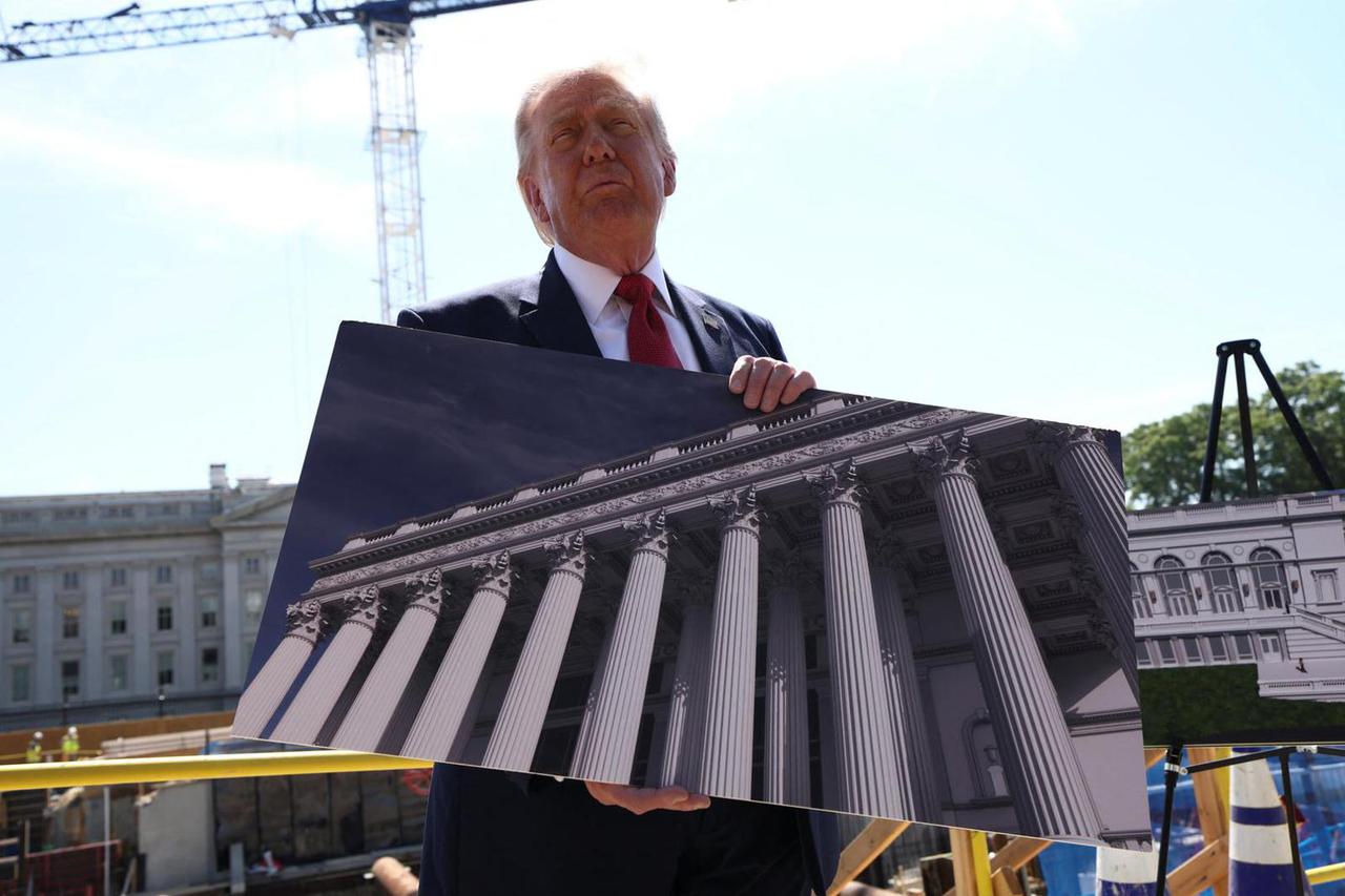 Donald Trump - izgradnja plesne dvorane
