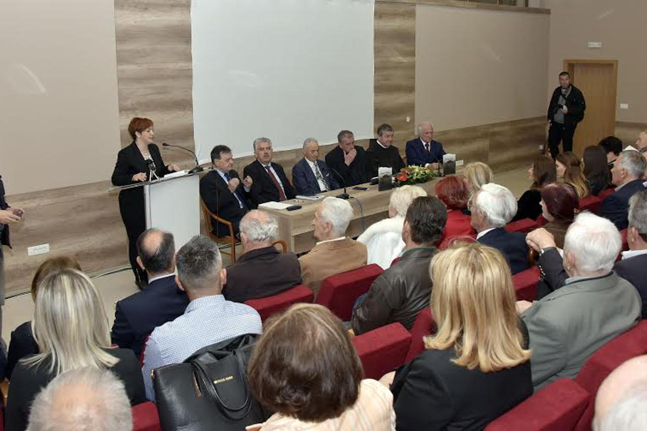 knjiga Svjedok vremena (1935.-2015.)