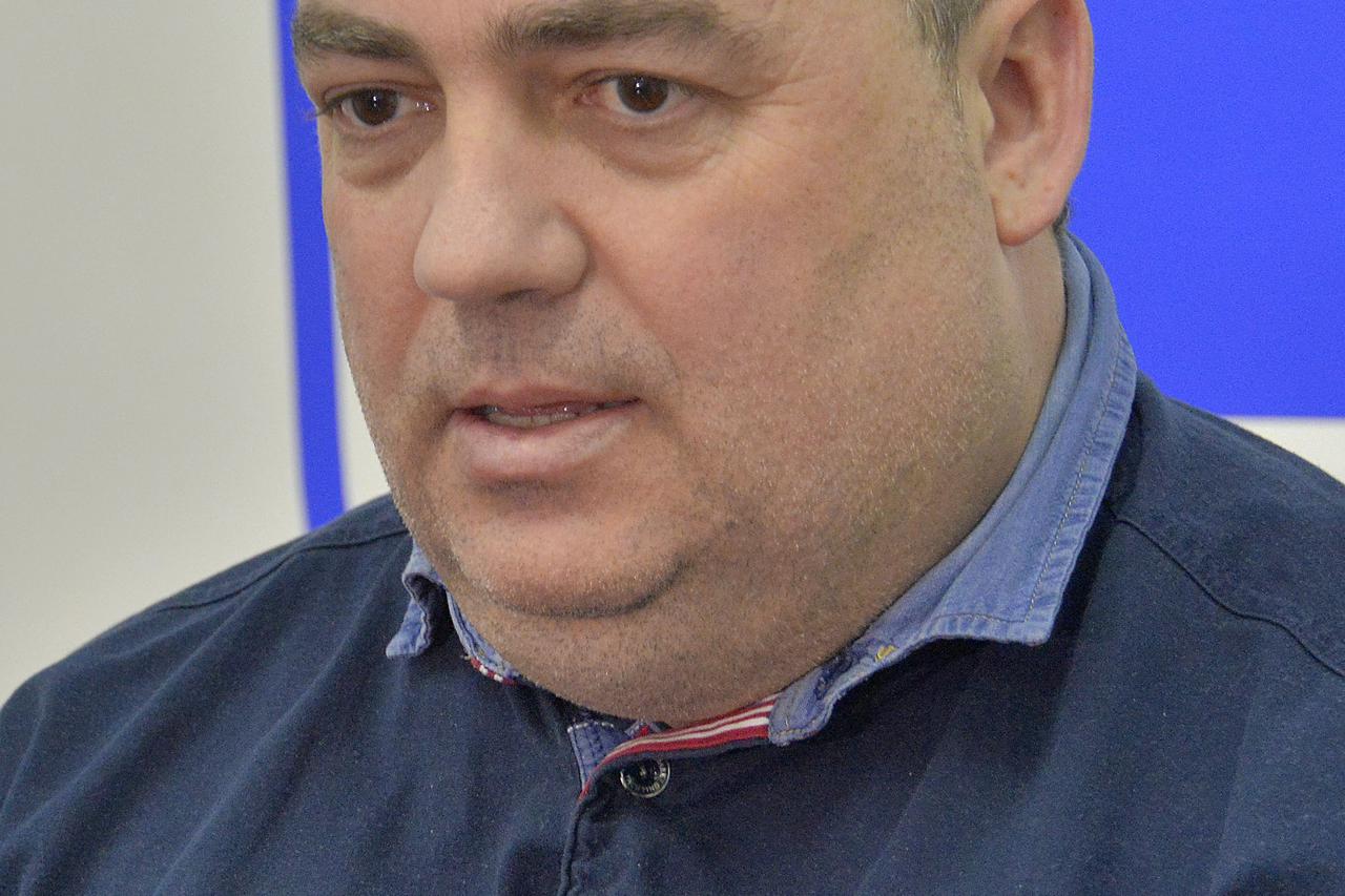 BiH,02.01.16.Mostar,  Press rukometasi BiH u Mostaru pripremet   Karacic i trener Photo:Stojan Lasic