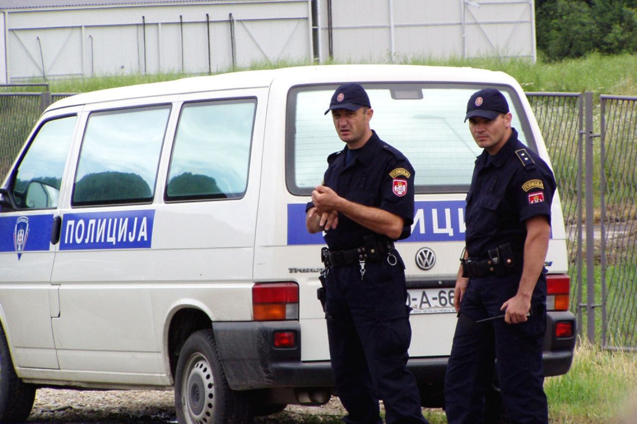 policija