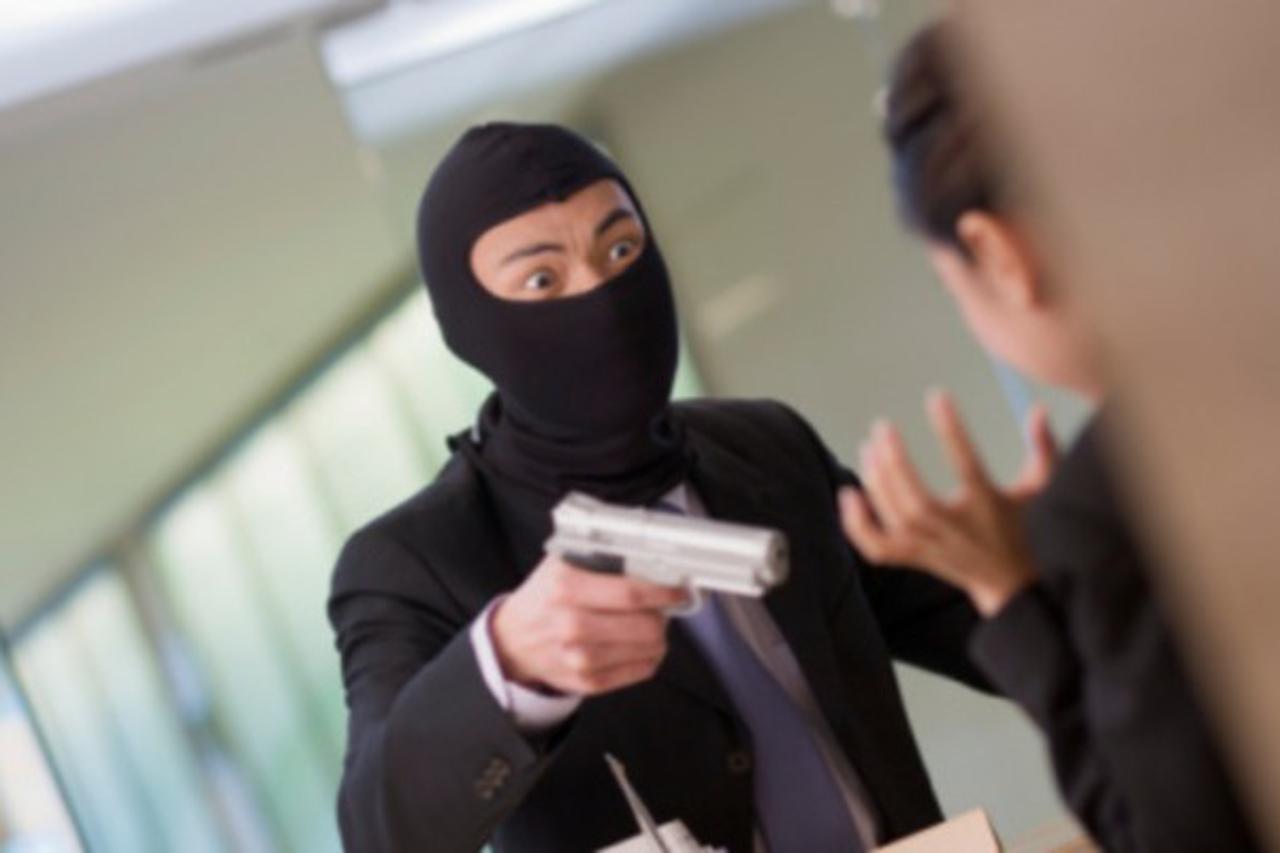 pistolj