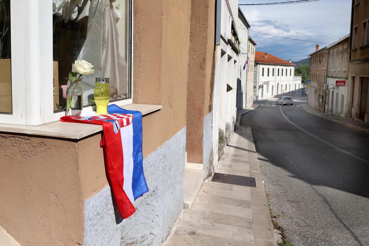 Drniš - tuga za ubijenim lukom