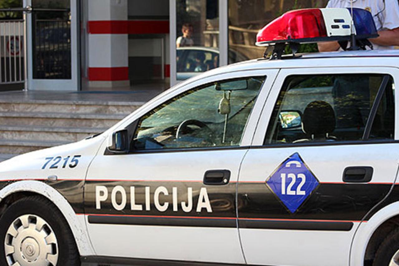 policija