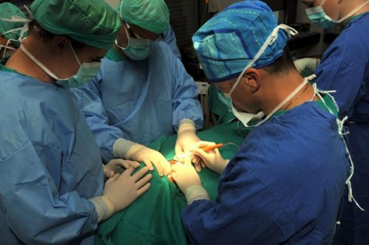 'operacija'