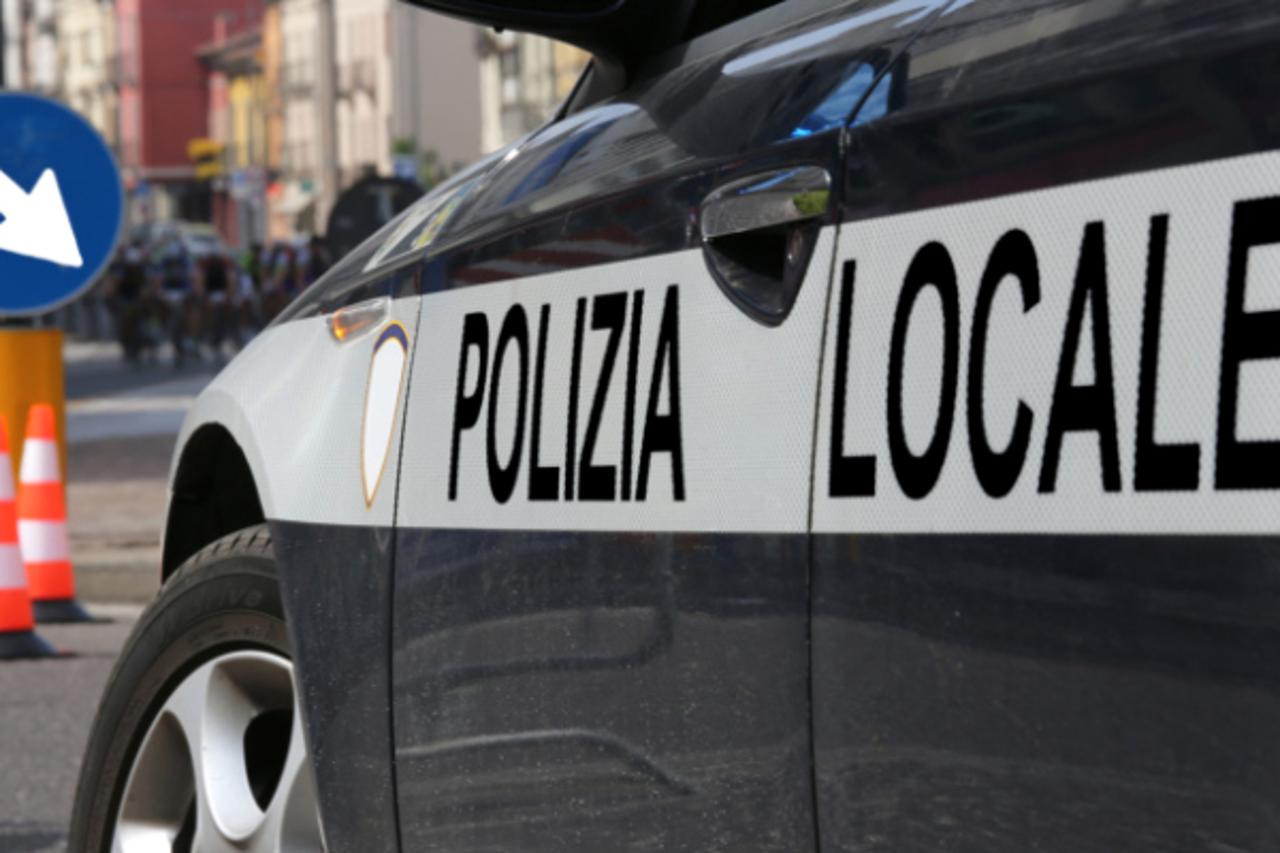 policija