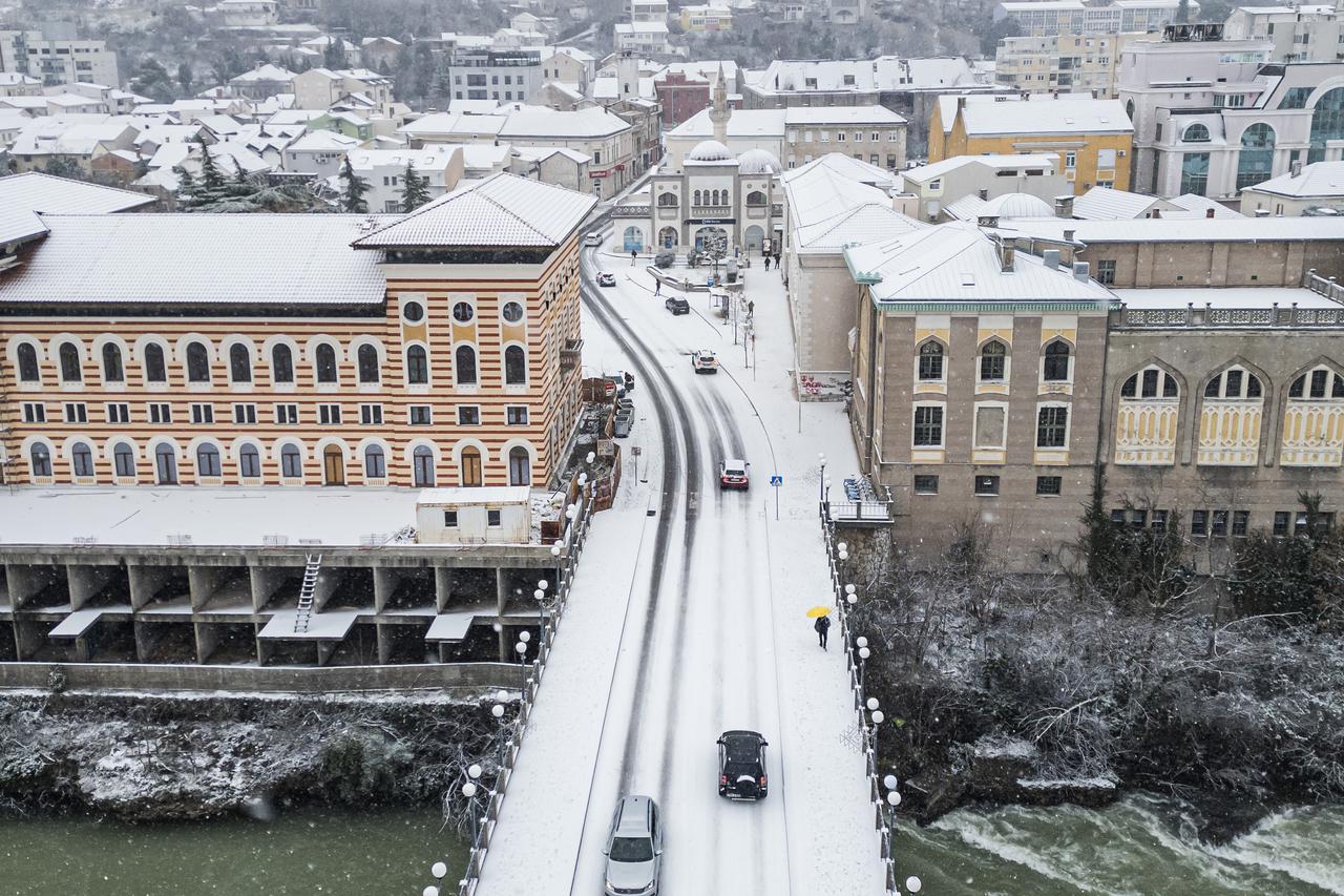 Mostar pod snijegom/snijeg u Mostaru