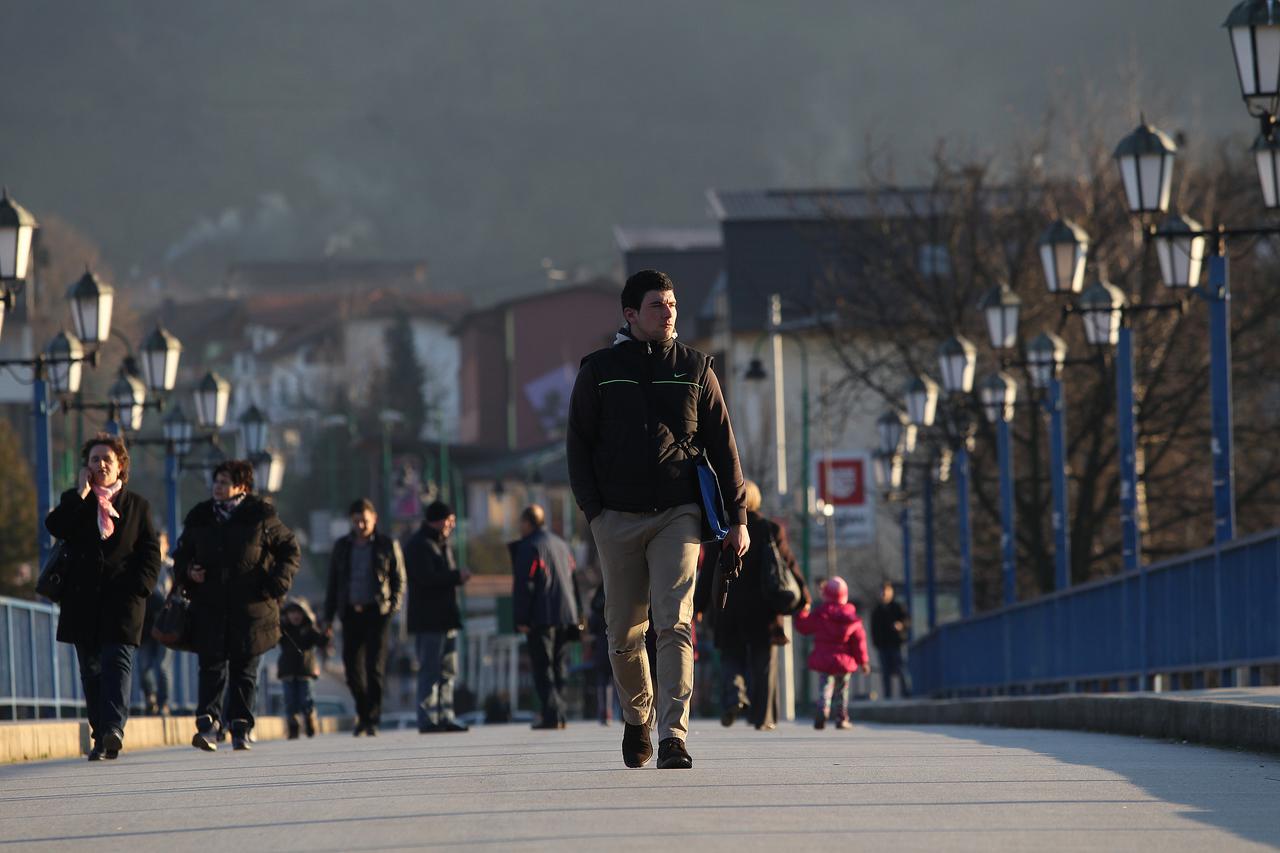 11.12.2014., Gorazde, Bosna i Hercegovina - Alen Muhic, djecak kojeg je majka ostavila je jer je plod silovanja. O Alenu reziser Semsudin Gegic snima igrano-dokumentarni film, a glumi ga Armin Omerovic. Photo: Boris Scitar/Vecernji list/PIXSELL