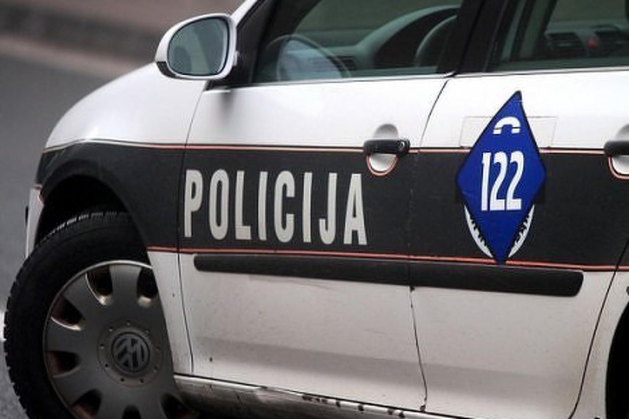 policija