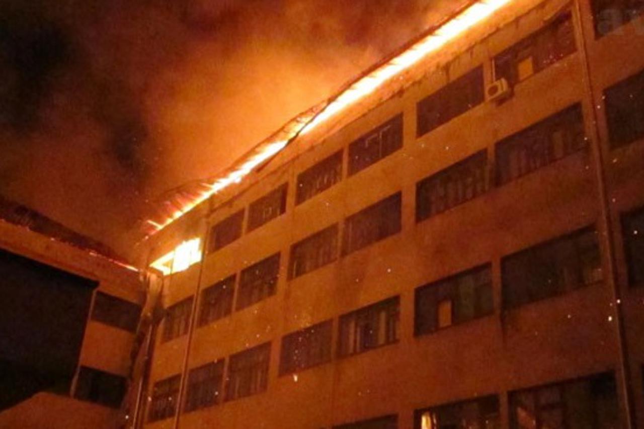 Požar u Kantonalnoj bolnici Bihać (1)