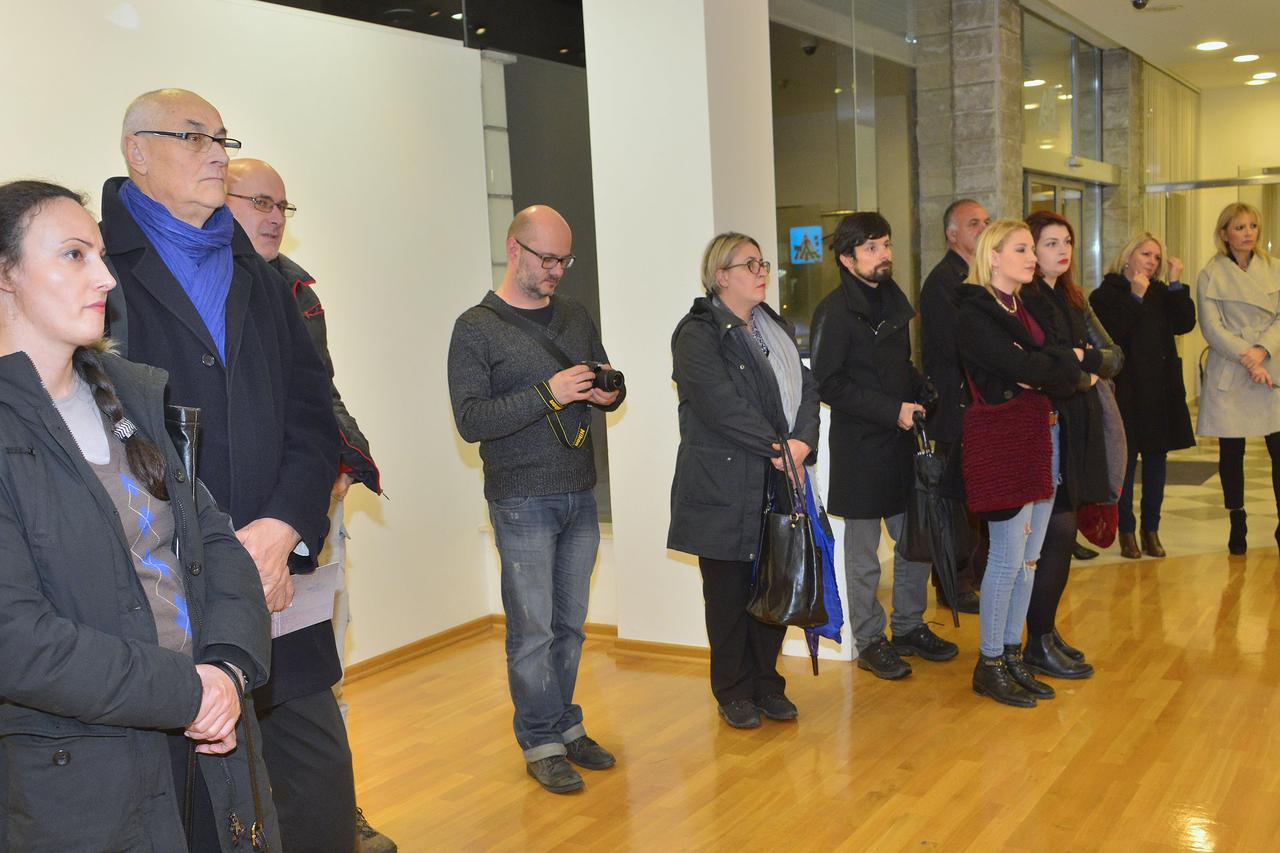 BiH,24.11.2015.Mostar,Al galerija,  Izlozba Renata Papista - Tragovi Photo:Stojan Lasic