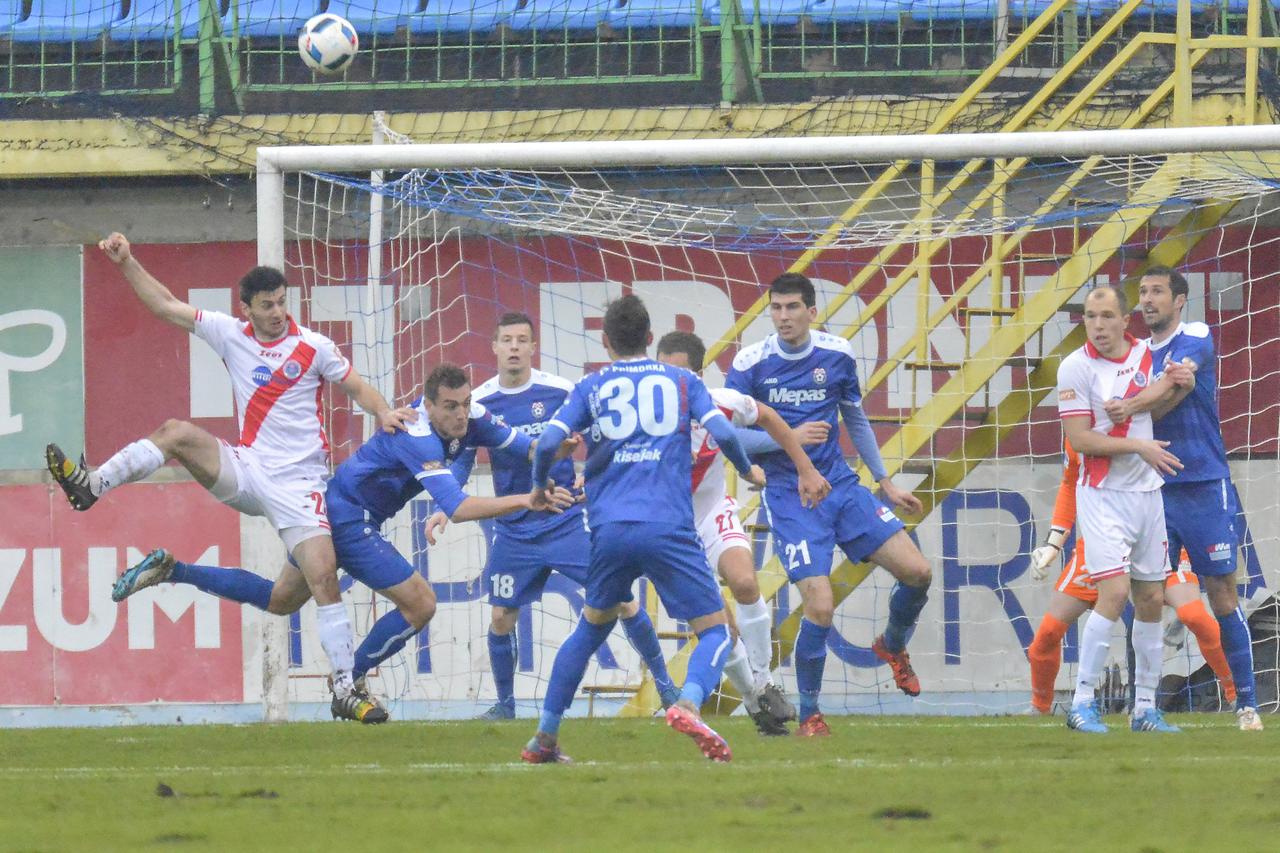 BiH,06.03.2016.Siroki, Pecara,  Prvetvena nogometna utakmica   Siroki - Zrinjski  Photo:Stojan Lasic