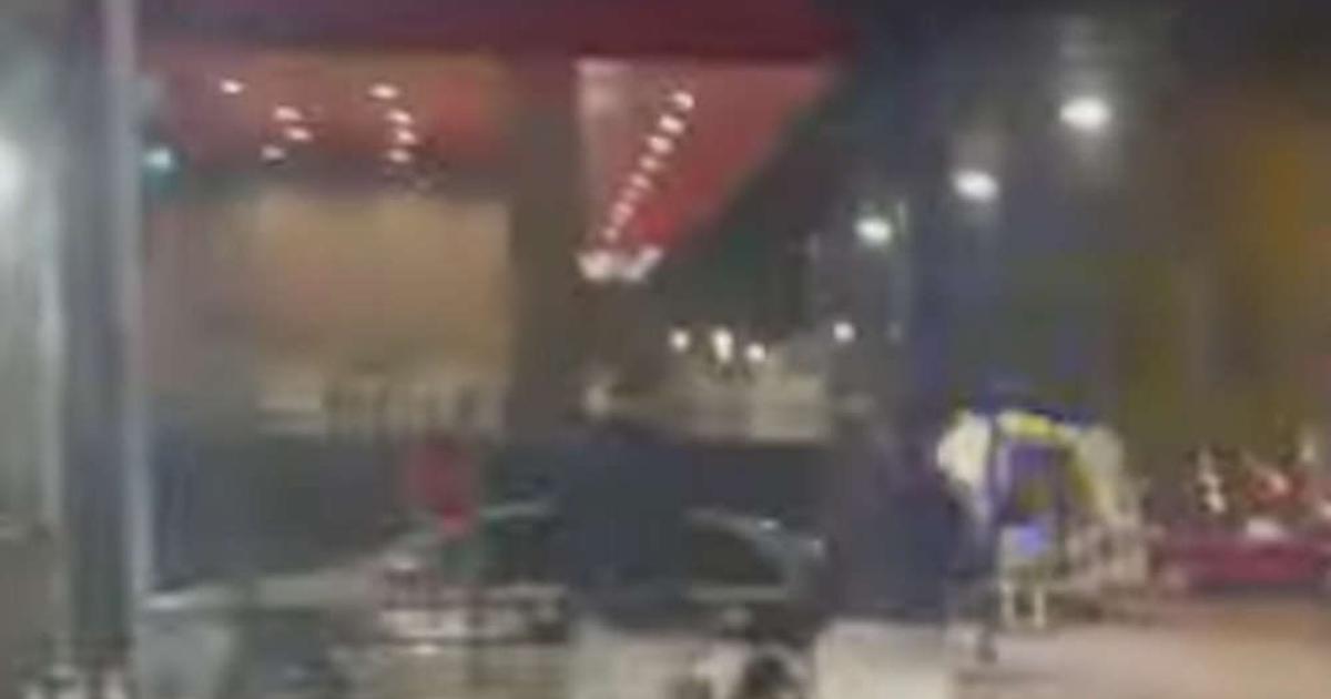 VIDEO: Mostar pod opsadom policije, muškarac ubio ženu. Pokušao i sebe VIDEO: Mostar pod opsadom policije, muškarac ubio ženu. Pokušao i sebe